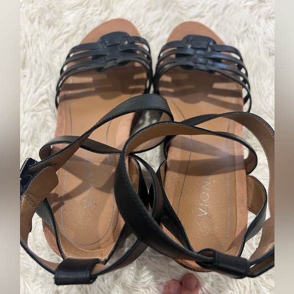 Vionic Clarisa Raffia Sandal - Size 9.5 - Picture 6 of 9